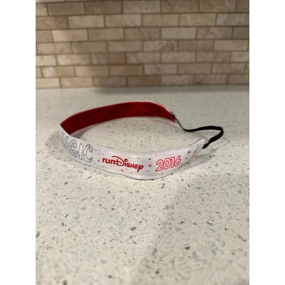 Sweaty bands‎